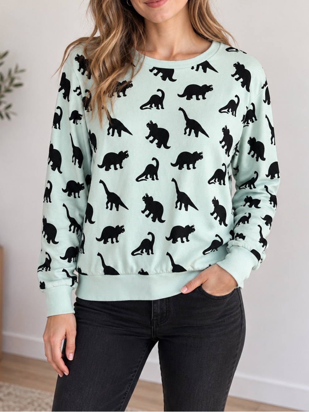 H&M Divided Mint Green Dinosaur Print Sweatshirt Women’s XS Black Dino Crewneck